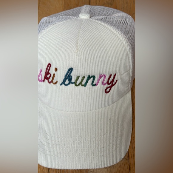 Anthropologie hat - Picture 4 of 8